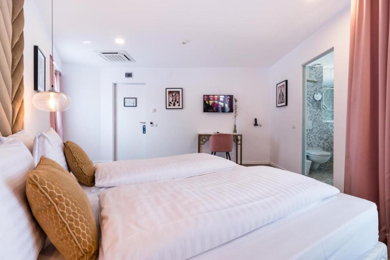 Filitti Boutique Hotel Bukares Bagian luar foto